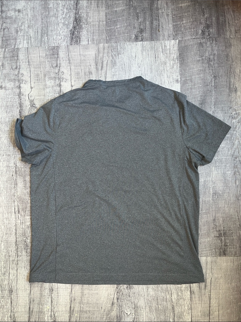 UNTUCKit Performance Tee - Picture 2 of 6